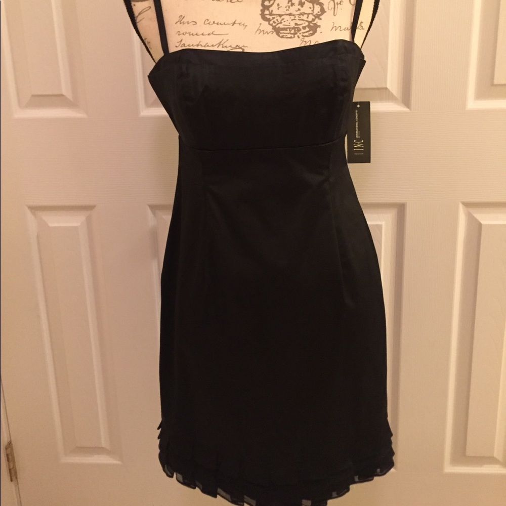 INC black dress size 8P. NWT